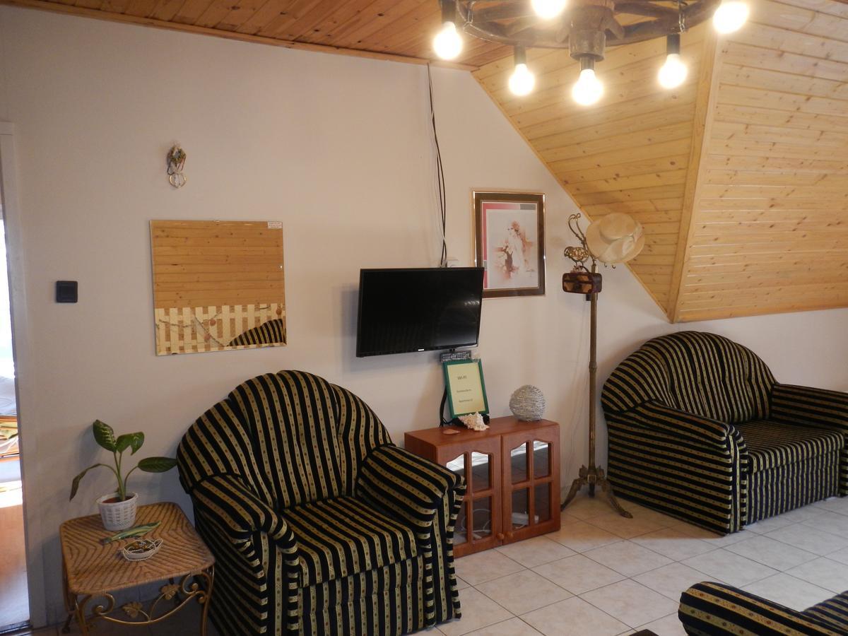 Vakacio Apartman Balatonalmádi Екстериор снимка